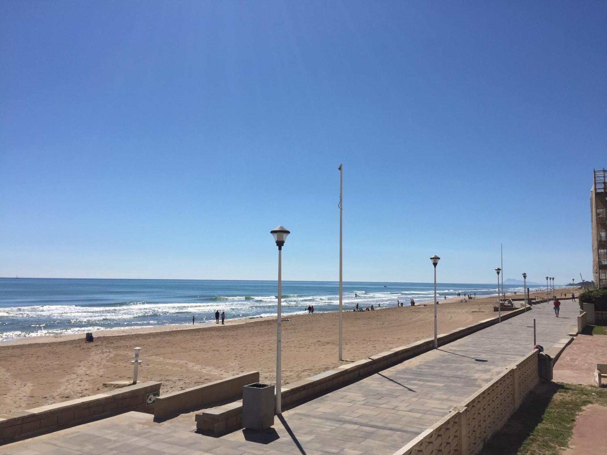 Bright Apartment Steps Away From The Beach el el Mareny Blau Bagian luar foto