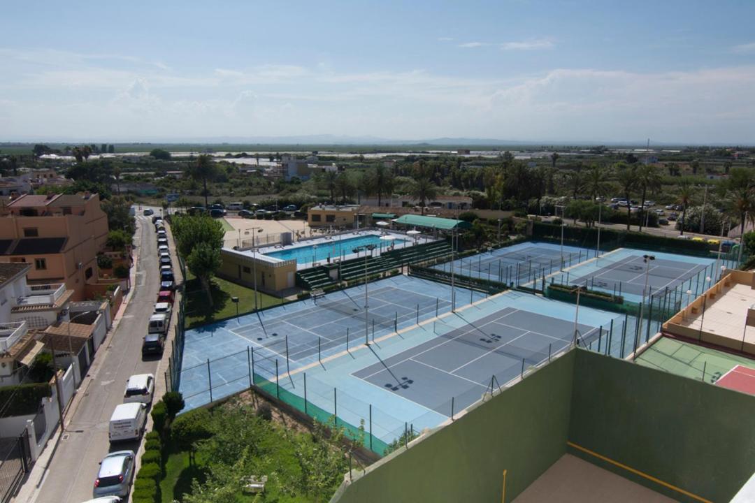 Bright Apartment Steps Away From The Beach el el Mareny Blau Bagian luar foto